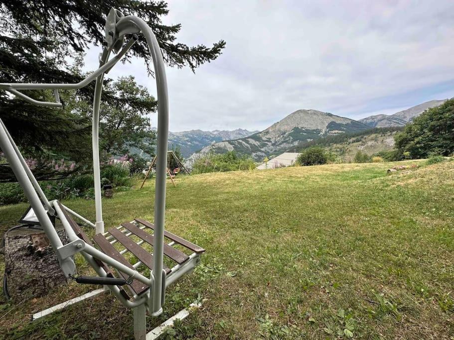 Chalet D'Architecte Avec Vue Panoramique Allos Exterior photo